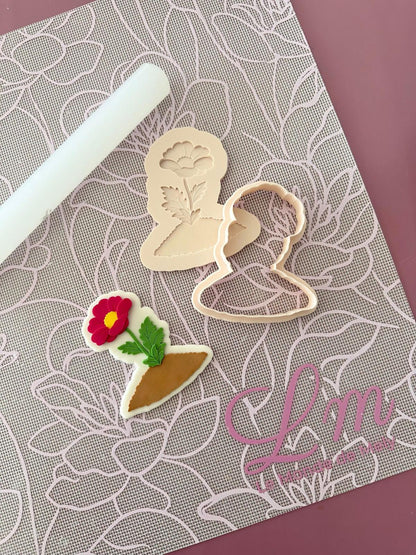 Premium Silicone Decorating Mat by Le Monde De Mely