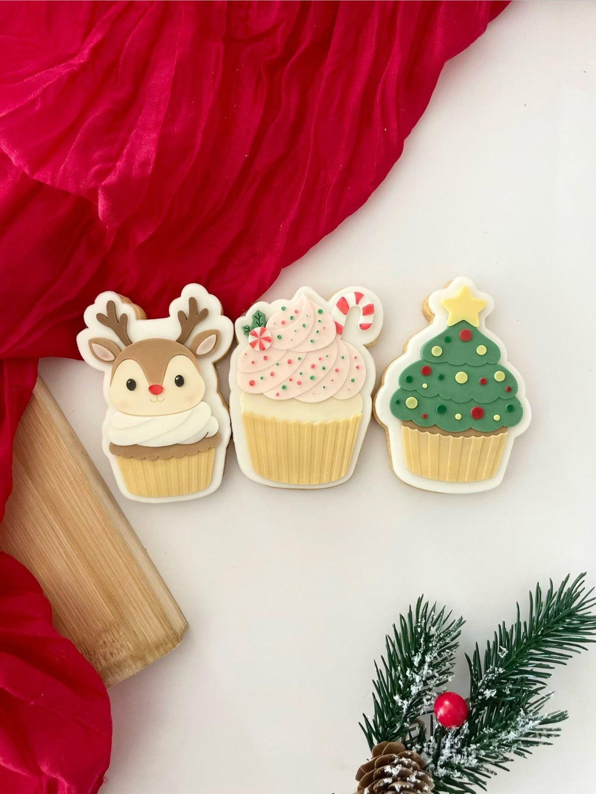Christmas Cupcakes Set raised stamp by Le Monde De Mely