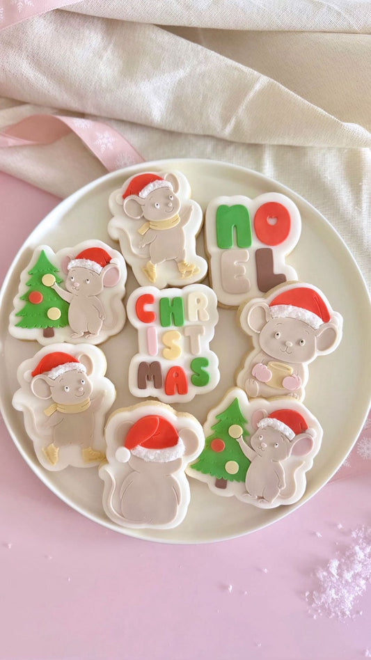 Christmas Mouse Set raised stamp by Le Monde De Mely