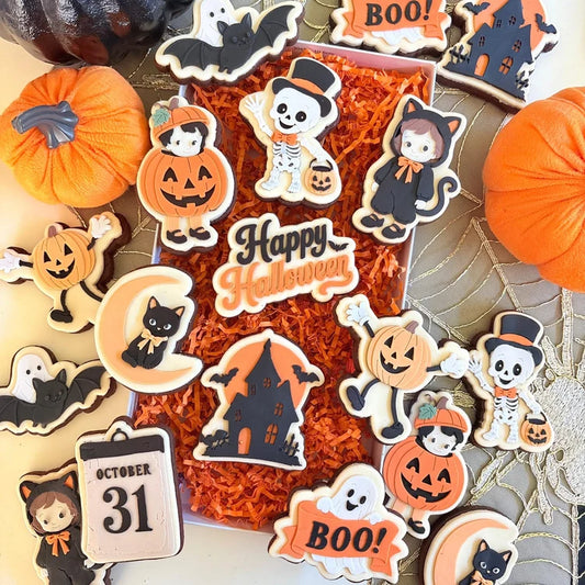 Happy Halloween Set raised stamp by Le Monde De Mely