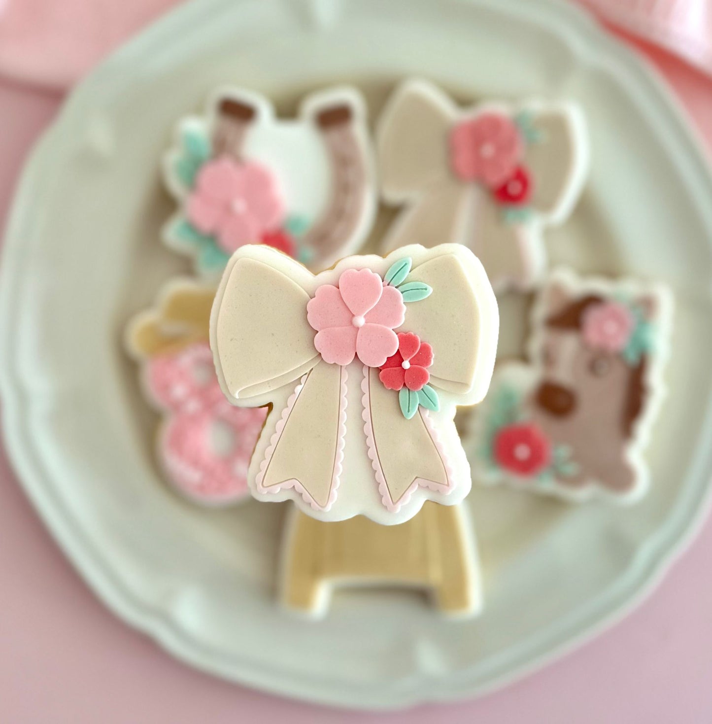 Flower Cowgirl Set raised stamp by Le Monde De Mely