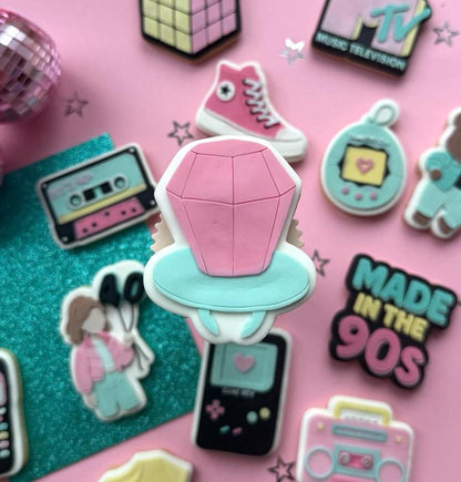 Retro 90's Set raised stamp by Le Monde De Mely
