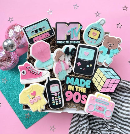 Retro 90's Set raised stamp by Le Monde De Mely