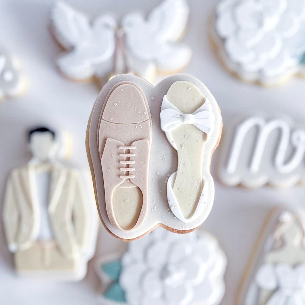 Mr & Mrs Set raised stamp by Le Monde De Mely