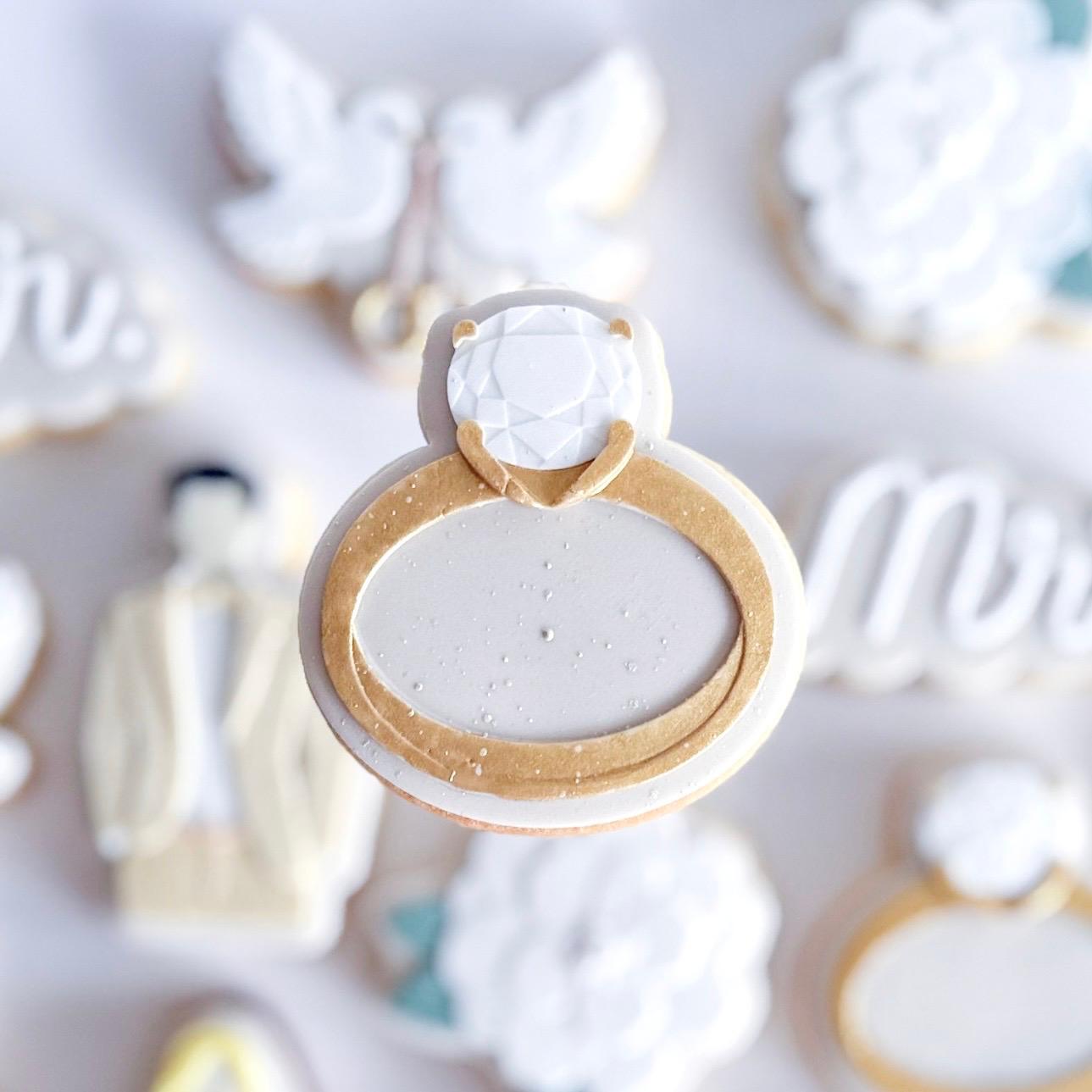 Mr & Mrs Set raised stamp by Le Monde De Mely