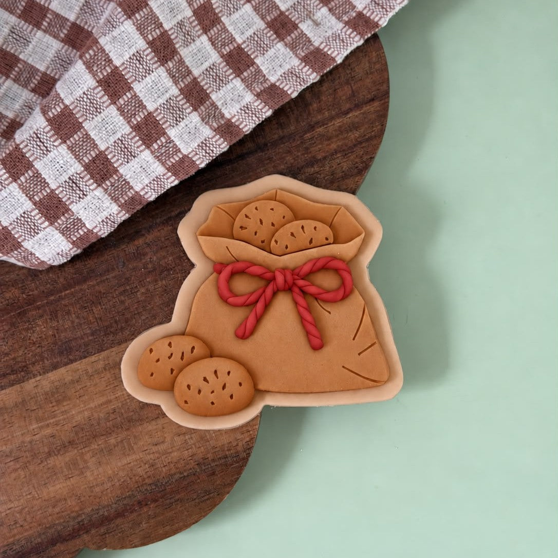 Christmas St Nicholas Set raised stamp by Le Monde De Mely