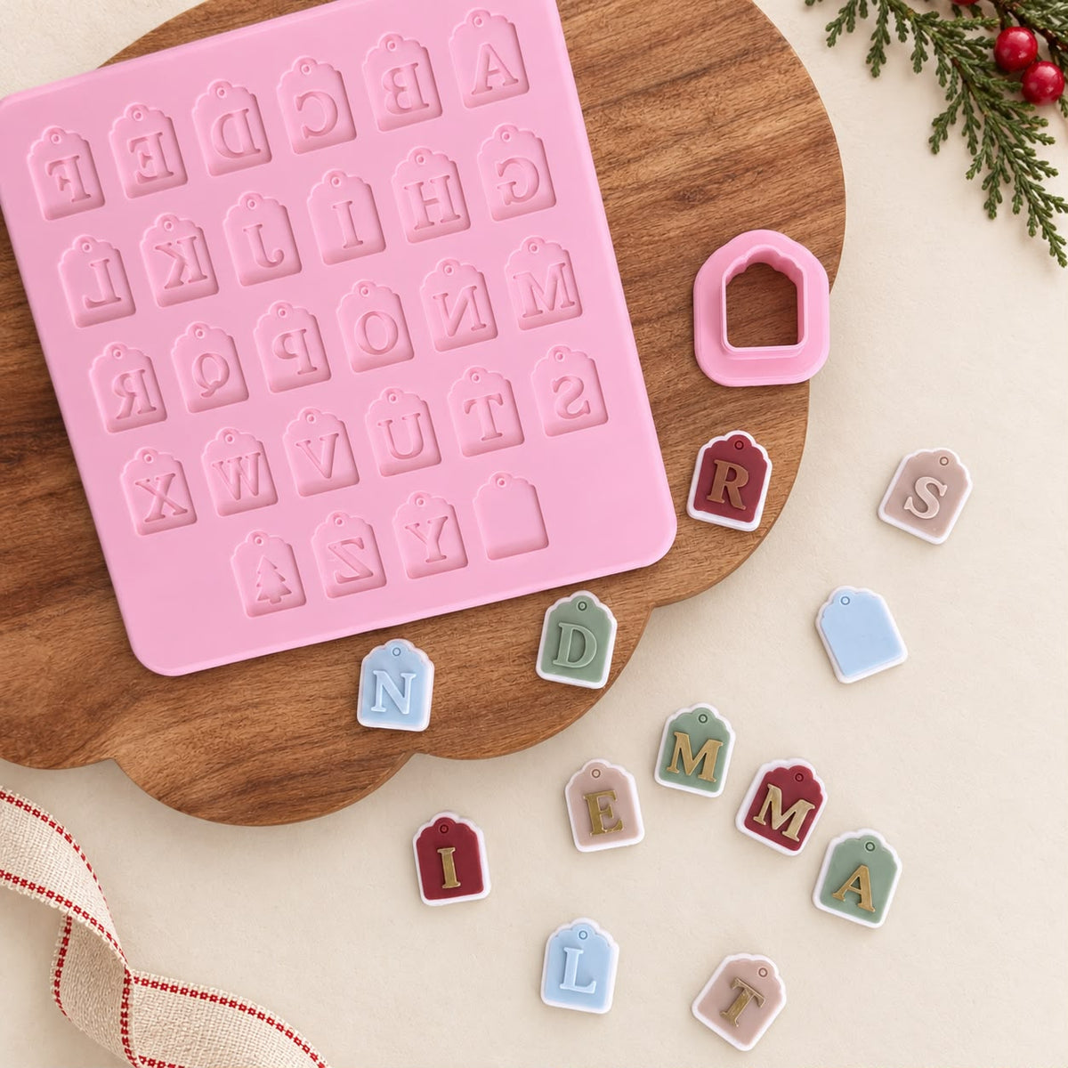 Christmas Alphabet Plaques Set raised stamp by Le Monde De Mely